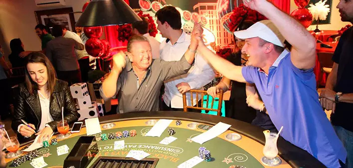 Como Contratar um Cassino para Festas